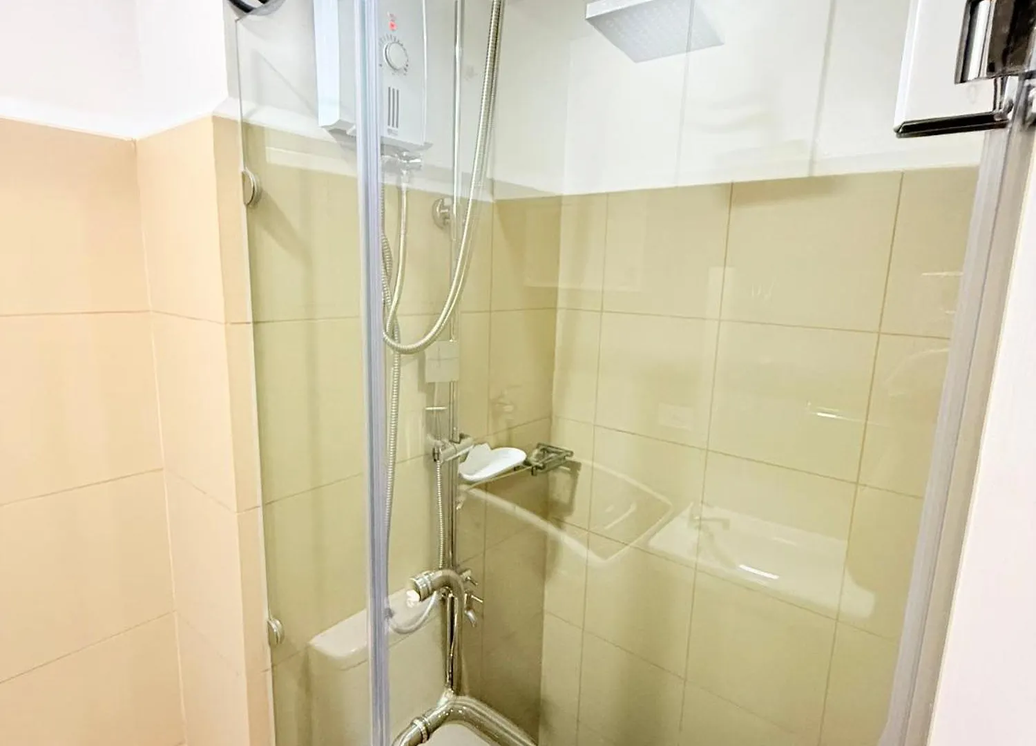 Nestled Haven Aparthotel Manila 0*,  Philippines